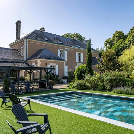 Le Royal 3* Sainte-Gemme-la-Plaine