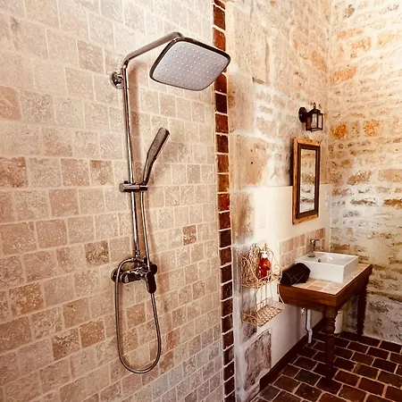 Mini Royal بيت ضيافة 3*